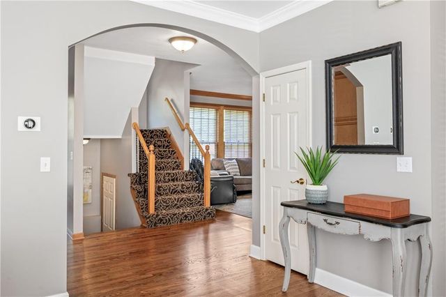 11247 W 116th Terrace, Overland Park, KS 66210