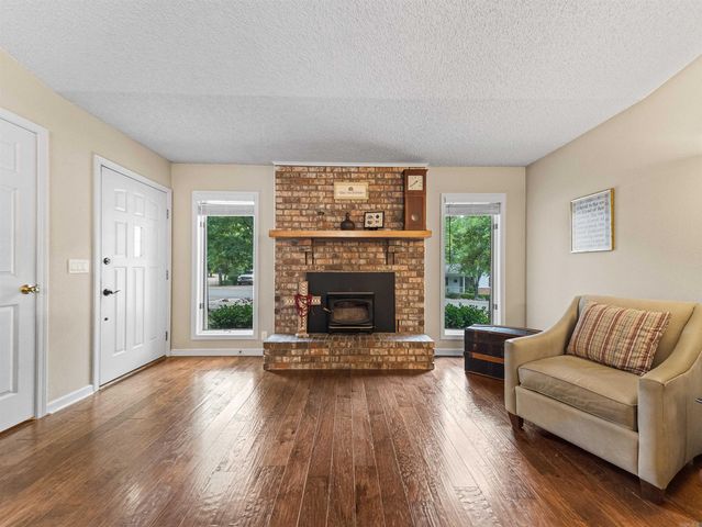 8 Playa Place, Hot Springs Village, AR 71909