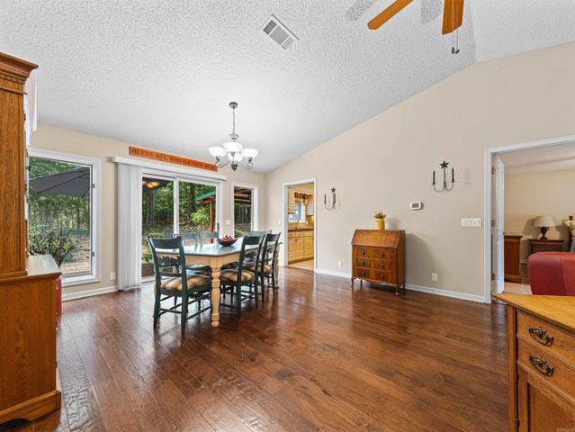 8 Playa Place, Hot Springs Village, AR 71909
