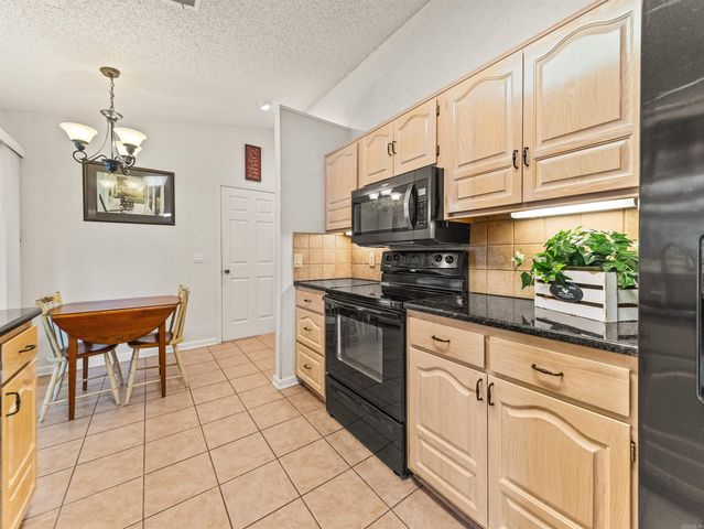 8 Playa Place, Hot Springs Village, AR 71909