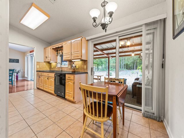 8 Playa Place, Hot Springs Village, AR 71909