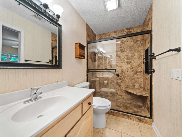 8 Playa Place, Hot Springs Village, AR 71909