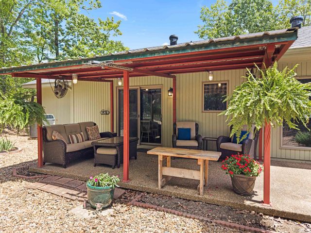 8 Playa Place, Hot Springs Village, AR 71909