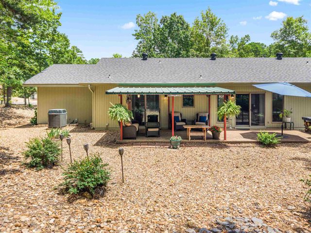 8 Playa Place, Hot Springs Village, AR 71909