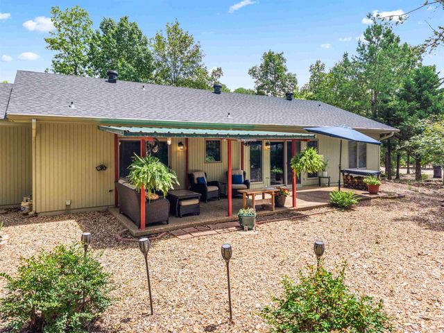 8 Playa Place, Hot Springs Village, AR 71909