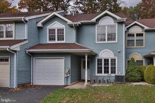 124 SARAHS LN, Horsham, PA 19044