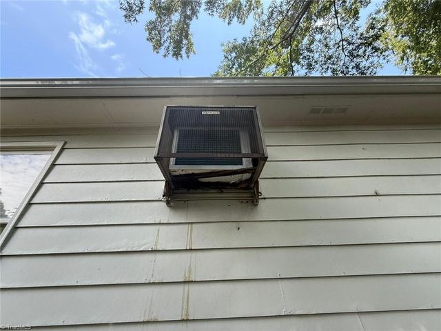 1211 Vance Street, Greensboro, NC 27406