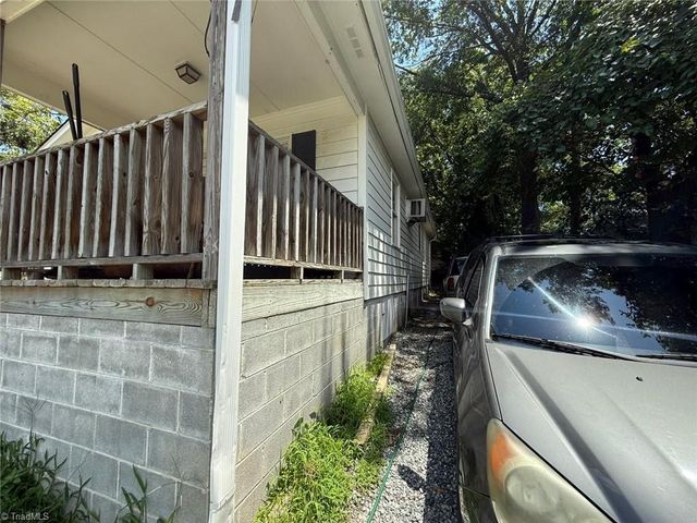 1211 Vance Street, Greensboro, NC 27406