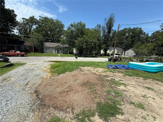 1211 Vance Street, Greensboro, NC 27406