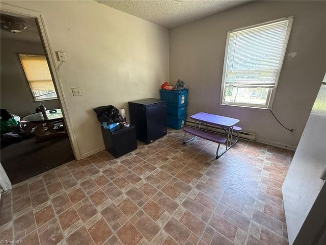1211 Vance Street, Greensboro, NC 27406