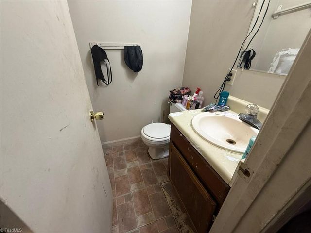 1211 Vance Street, Greensboro, NC 27406