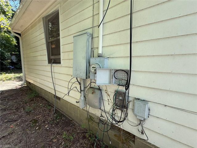 1211 Vance Street, Greensboro, NC 27406