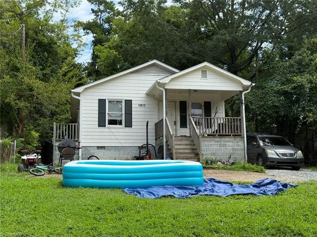1211 Vance Street, Greensboro, NC 27406