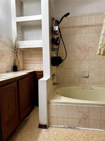 763 17th Trail, Cotopaxi, CO 81223