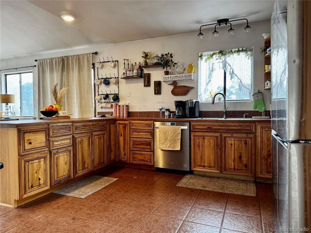 763 17th Trail, Cotopaxi, CO 81223