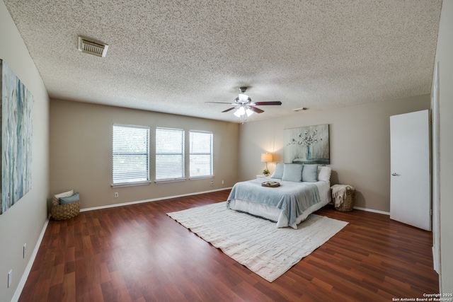 9838 Trendwood, San Antonio, TX 78250
