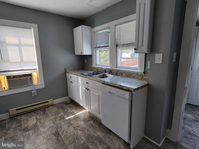 105 GEORGE ST N, Ranson, WV 25438