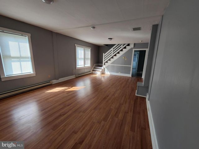 105 GEORGE ST N, Ranson, WV 25438