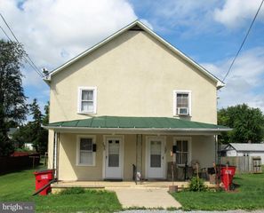 105 GEORGE ST N, Ranson, WV 25438