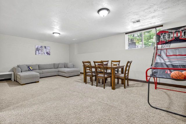 4789 N THISTLE LANE, Appleton, WI 54913