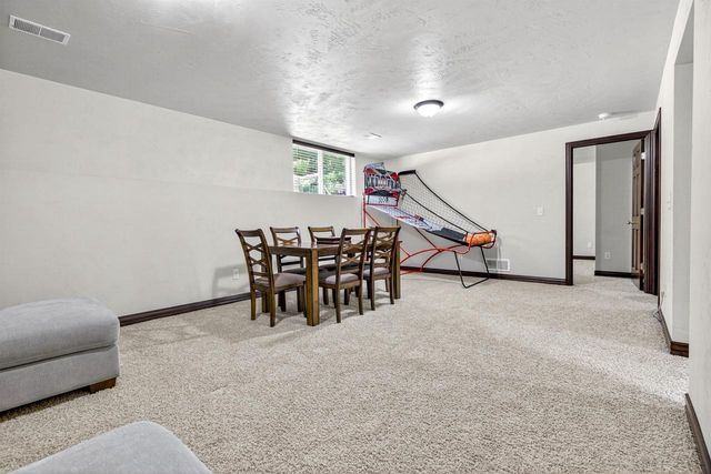 4789 N THISTLE LANE, Appleton, WI 54913