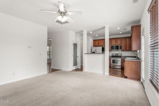 1937 Glenkirk Drive, Burlington, NC 27215