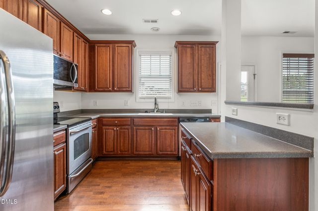 1937 Glenkirk Drive, Burlington, NC 27215