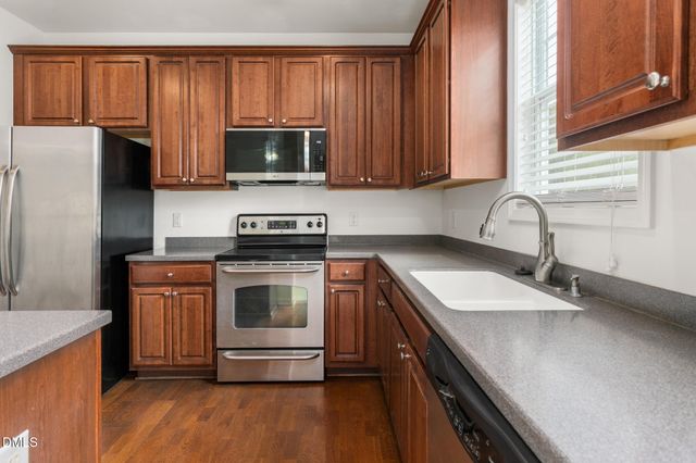1937 Glenkirk Drive, Burlington, NC 27215