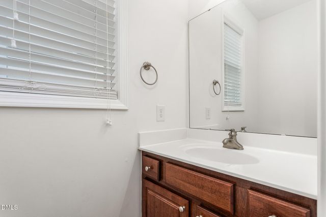 1937 Glenkirk Drive, Burlington, NC 27215