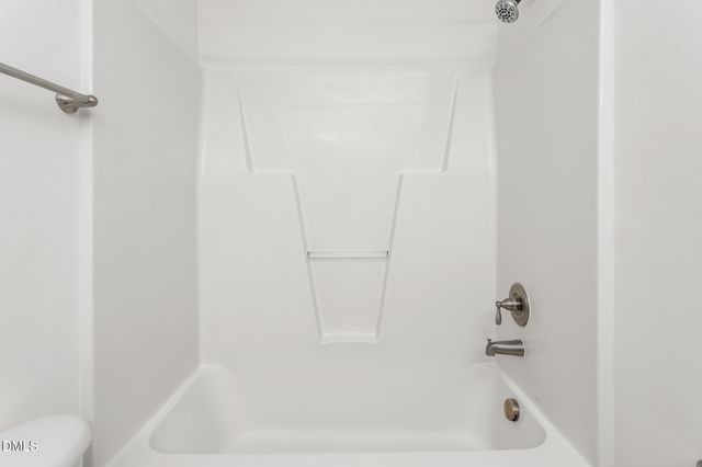 1937 Glenkirk Drive, Burlington, NC 27215