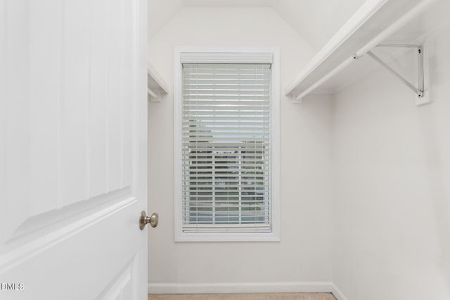 1937 Glenkirk Drive, Burlington, NC 27215