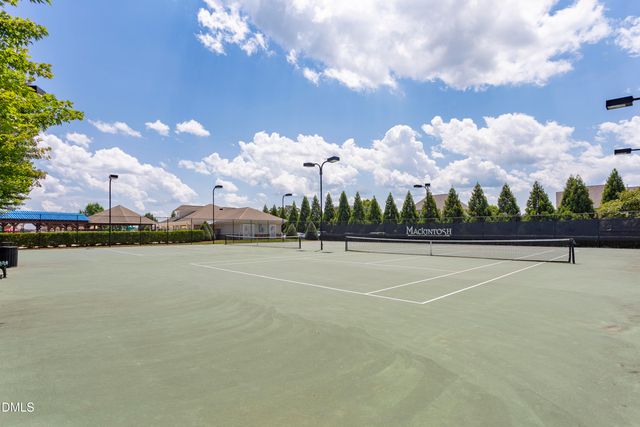 1937 Glenkirk Drive, Burlington, NC 27215
