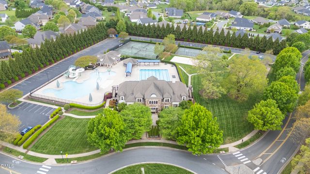 1937 Glenkirk Drive, Burlington, NC 27215