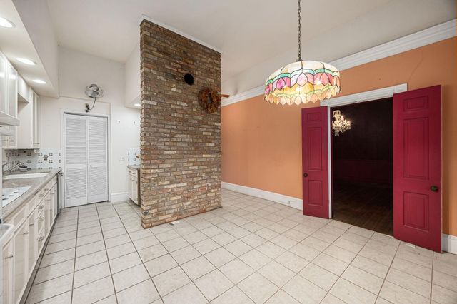 236 Preston Street, Columbus, TX 78934