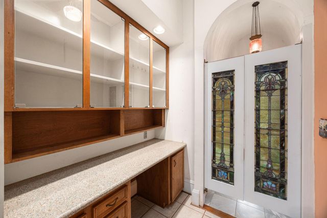 236 Preston Street, Columbus, TX 78934