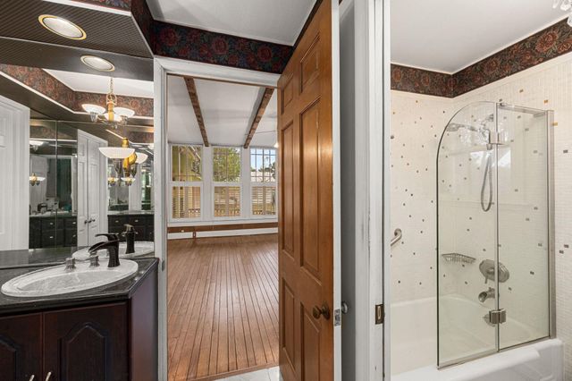 236 Preston Street, Columbus, TX 78934