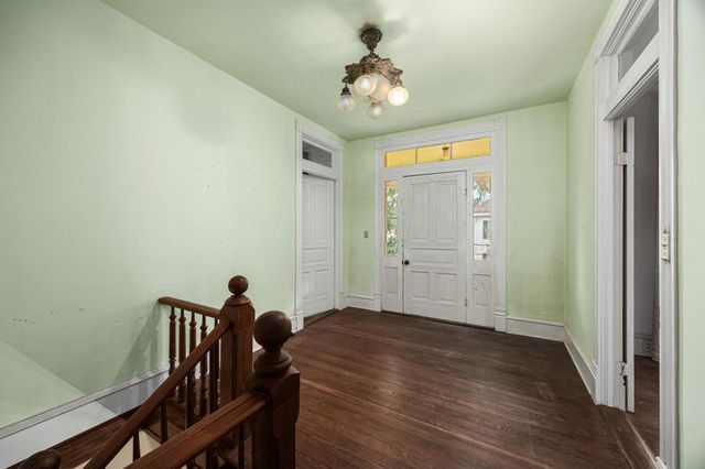 236 Preston Street, Columbus, TX 78934