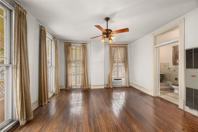 236 Preston Street, Columbus, TX 78934