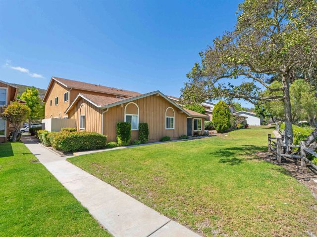 10515 Caminito Rimini, San Diego, CA 92129