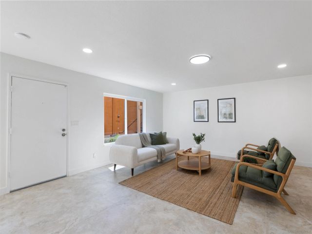 10515 Caminito Rimini, San Diego, CA 92129
