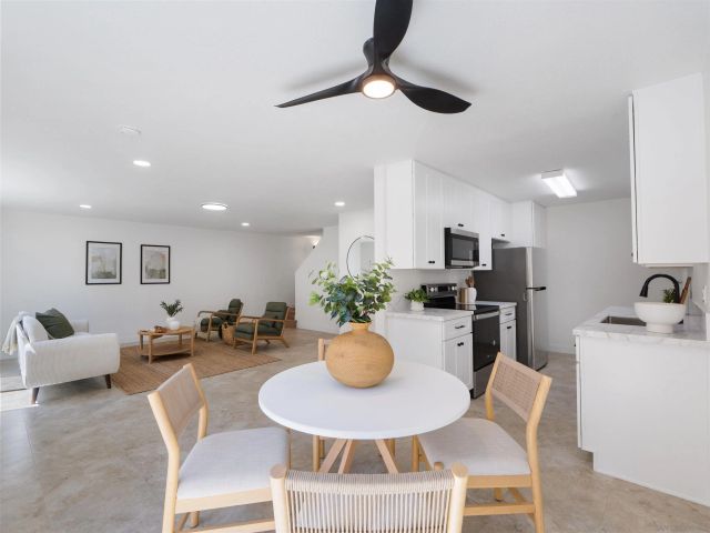 10515 Caminito Rimini, San Diego, CA 92129