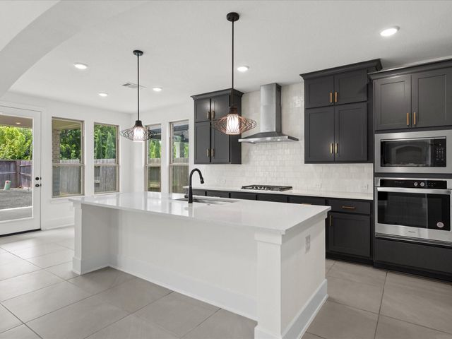 1911 Golden Leaf Drive, Missouri City, TX 77459