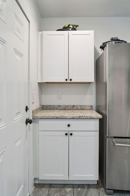 Image 13 of property listing at 2712 E Surrey, North Charleston, SC 29405