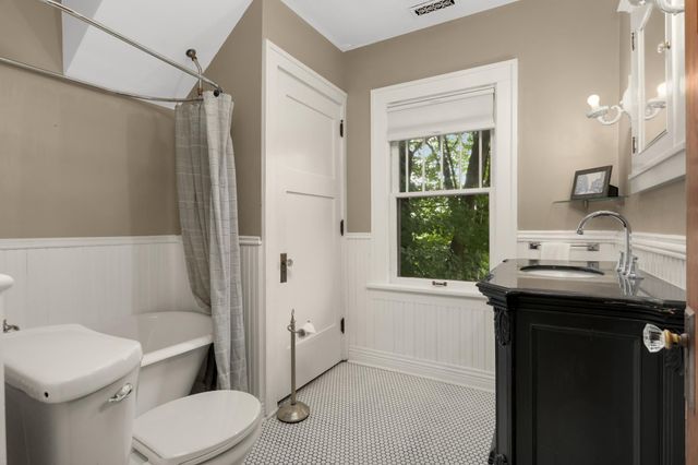 2245 Shadywood Road, Wayzata, MN 55391