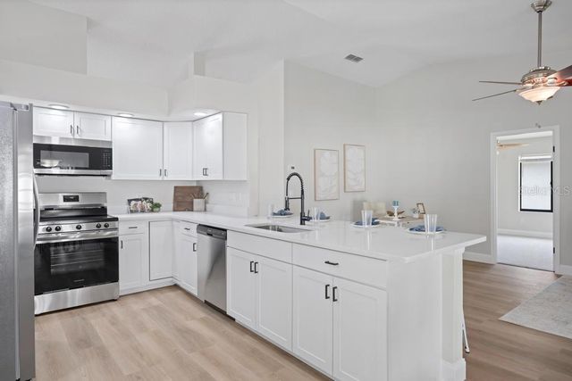 7 BIRD LAND PLACE, Palm Coast, FL 32137