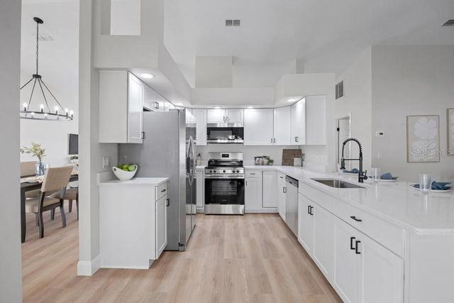 7 BIRD LAND PLACE, Palm Coast, FL 32137