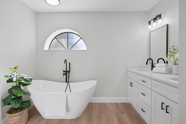 7 BIRD LAND PLACE, Palm Coast, FL 32137