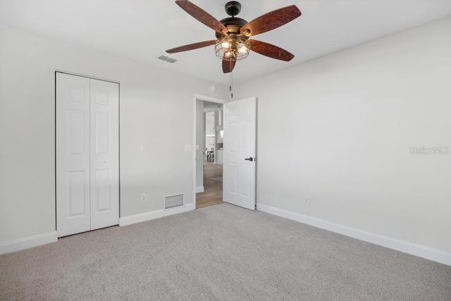 7 BIRD LAND PLACE, Palm Coast, FL 32137