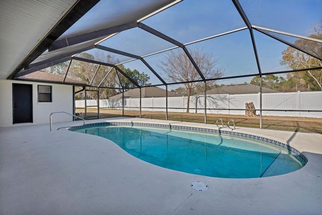 7 BIRD LAND PLACE, Palm Coast, FL 32137