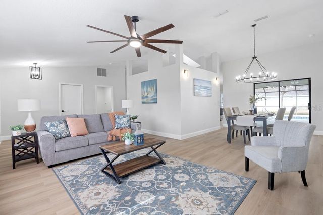 7 BIRD LAND PLACE, Palm Coast, FL 32137